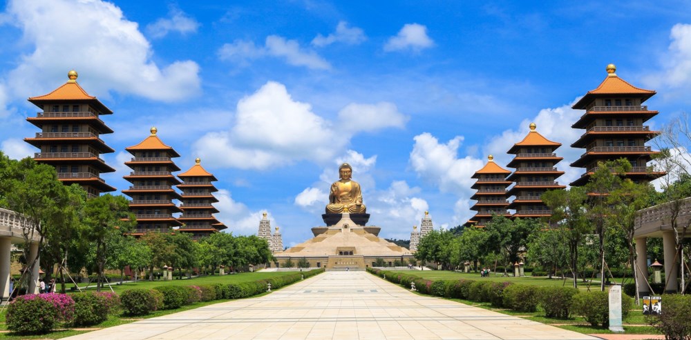 Tour quốc tế