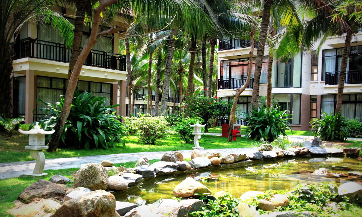 GOLDEN SAND RESORT